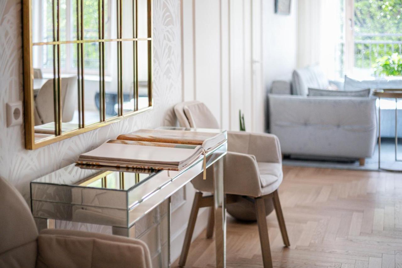Jogailos Residence Peaceful Old Town Luxury 3 Bdr, 2 Bthr, Free Garage, Top-Speed Wifi VNO Exteriör bild
