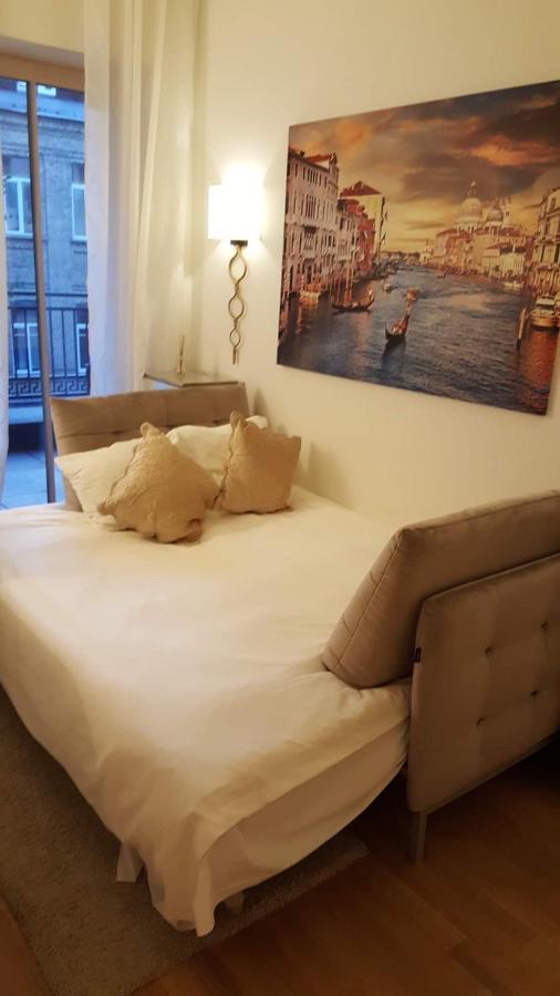 Jogailos Residence Peaceful Old Town Luxury 3 Bdr, 2 Bthr, Free Garage, Top-Speed Wifi VNO Exteriör bild